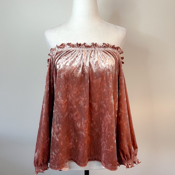✨Host Pick✨ GAP Pink Velvet Off-Shoulder Blouse Size SP - Picture 7 of 11